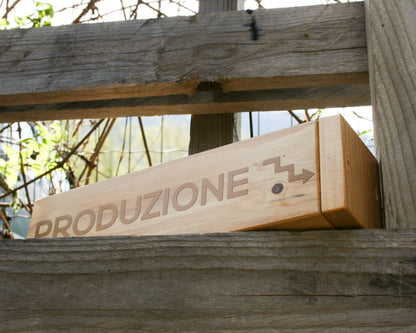 Targhe Aziendali in Legno Personalizzabili - Eco-Friendly e Made in Italy