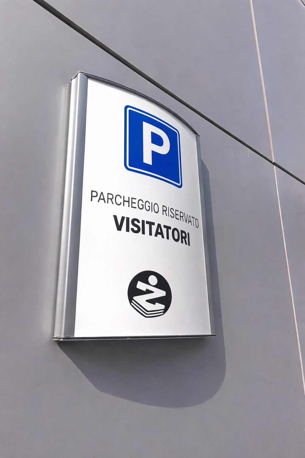 TARGA DA PARETE IN ALLUMINIO – Personalizzabile con logo e testo