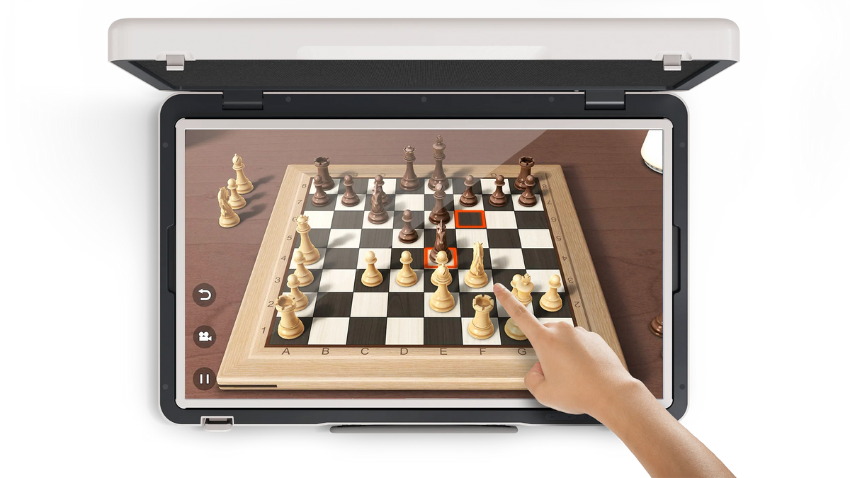 TV touch portatile a valigetta 27″ Full HD ZIPPODIGITAL: esempio d’uso, interazione touch