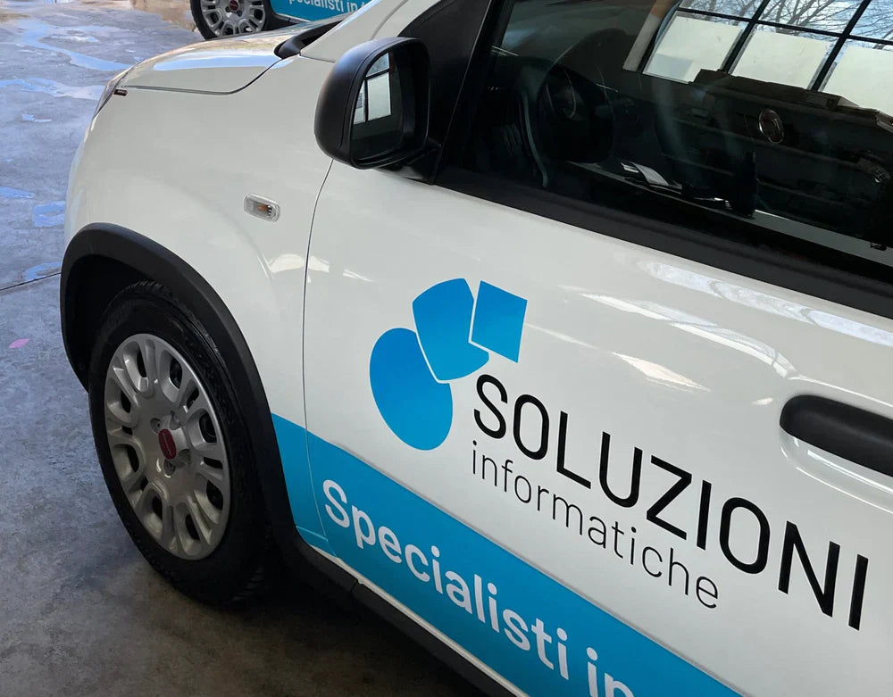 Personalizzazione su Misura: Le Panda di Soluzioni Informatica Diventano Capolavori su Quattro Ruote ZIPPOPIU.it