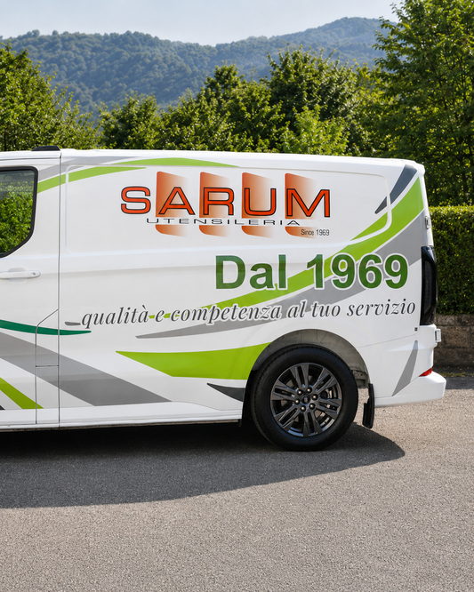 SARUM: Furgone Aziendale Ford Transit Custom Personalizzato da ZIPPOPIU