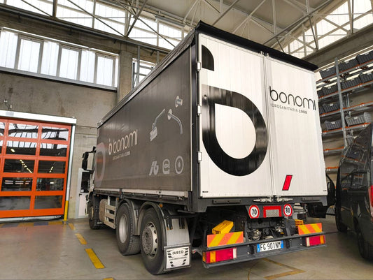 BONOMI: Immagine Coordinata e Adesivi per il loro Camion